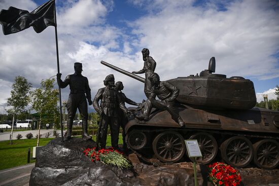 Russia WWII Allies Monument