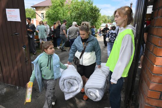Russia Ukraine Kursk Attack Humanitarian Aid Centre