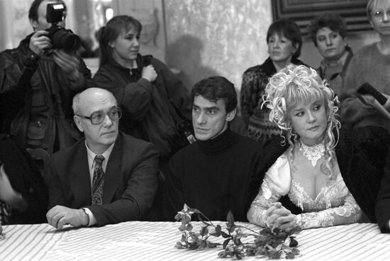 News conference on filming Shirli-Myrli movie
