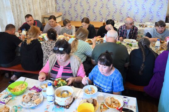 Russia Ukraine Kursk Attack Evacuees
