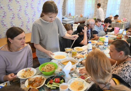Russia Ukraine Kursk Attack Evacuees