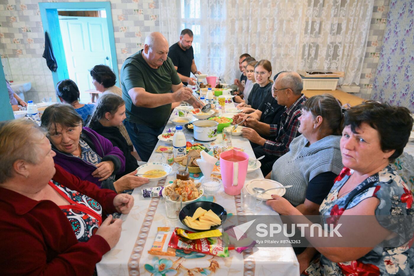 Russia Ukraine Kursk Attack Evacuees