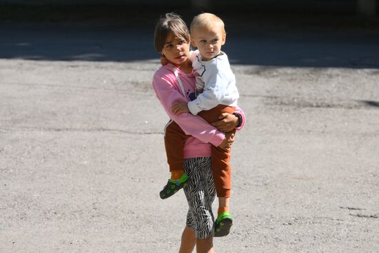 Russia Ukraine Kursk Attack Evacuees