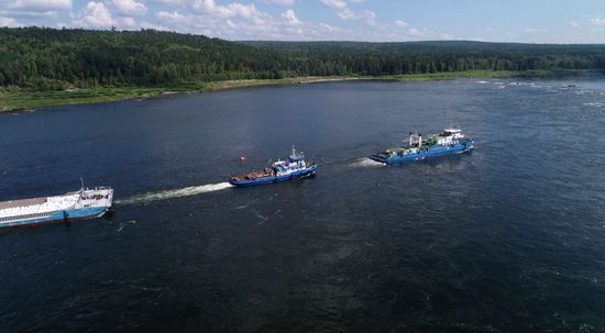 Russia Siberia Chain Steam Tow