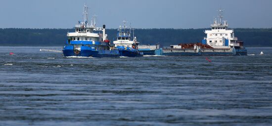 Russia Siberia Chain Steam Tow