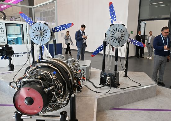 The hi-tech industrial products manufacturers' exhibition. Location: Russia, Nizhny Novgorod. Author: Pelagiya Tikhonova/Sputnik. 8th BRICS Industry Ministers' Meeting