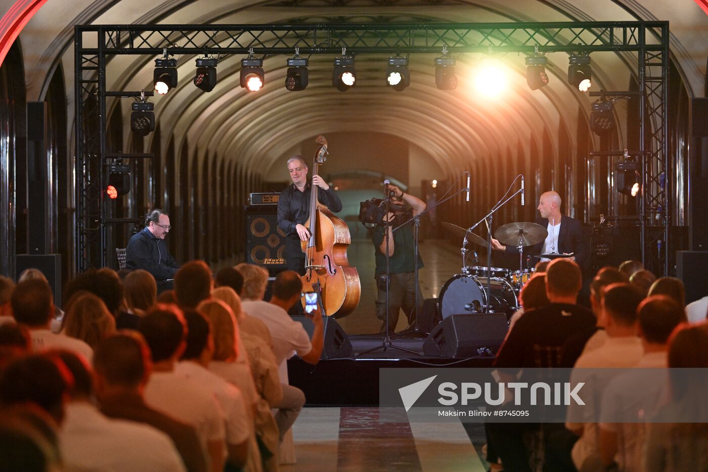Russia Metro Jazz Night