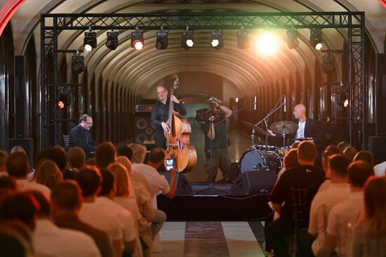 Russia Metro Jazz Night