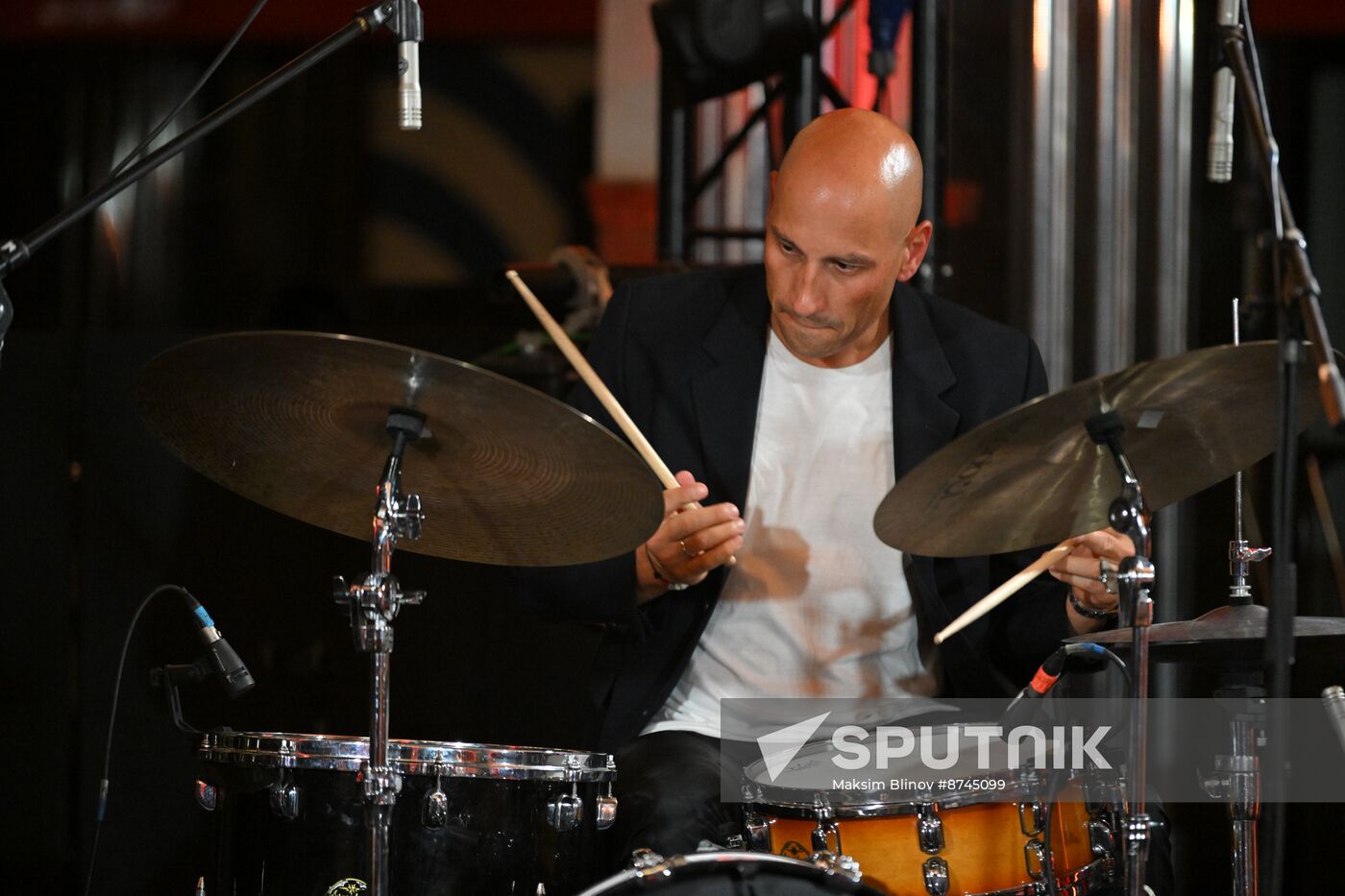 Russia Metro Jazz Night