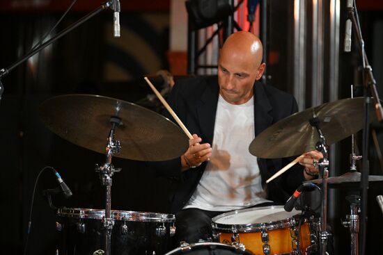 Russia Metro Jazz Night