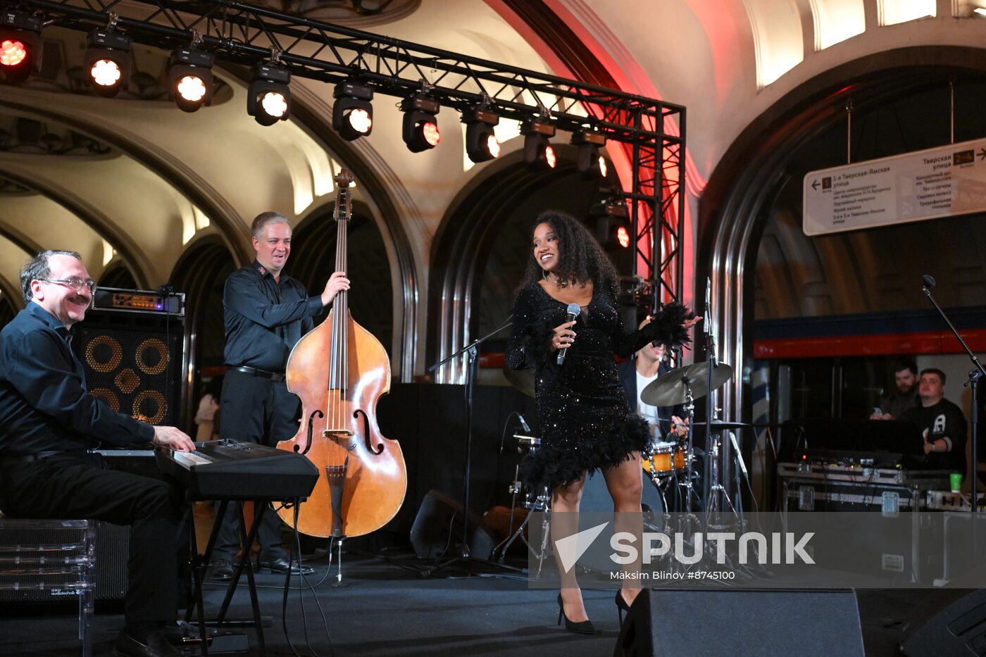 Russia Metro Jazz Night