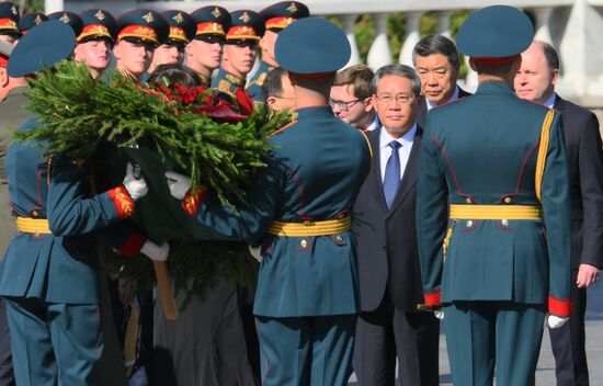 Russia China Wreath Laying