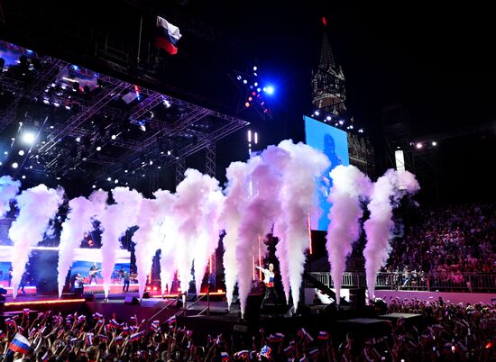 Russia National Flag Day Shaman Concert