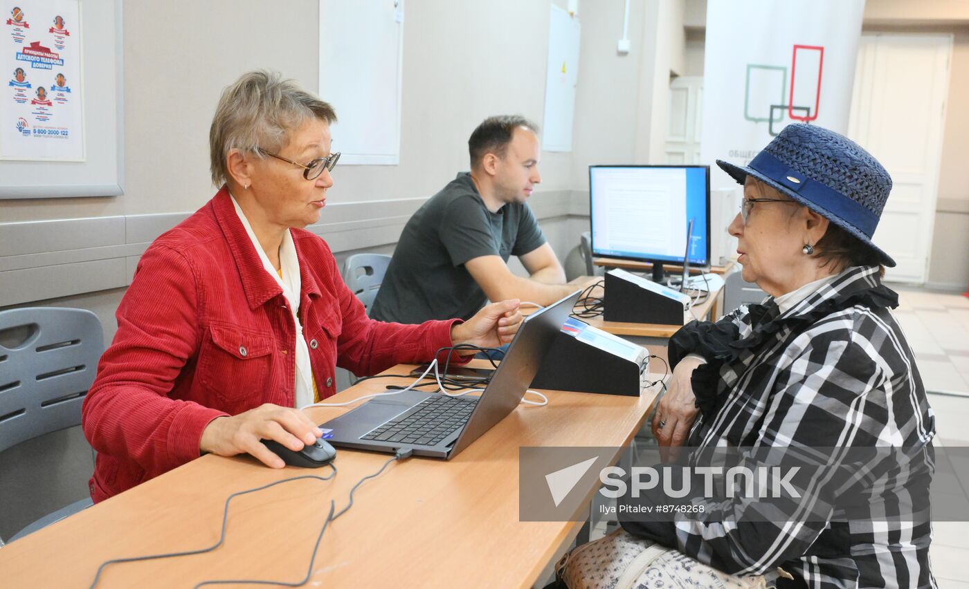 Russia Elections Test Voting