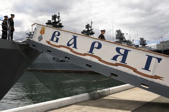 Russia Navy Warships Welcoming