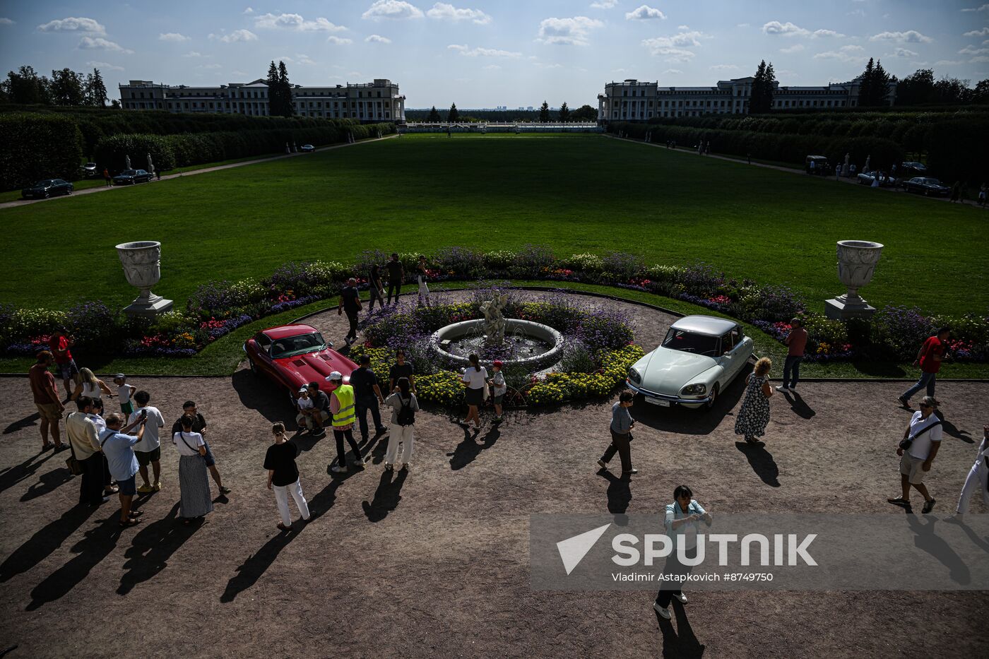Russia Retro Cars Show