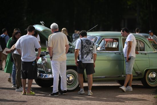 Russia Retro Cars Show