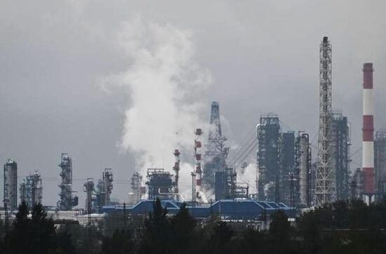 Russia Oil Refinery Fire