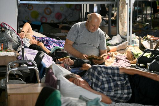 Russia Ukraine Kursk Attack Evacuees