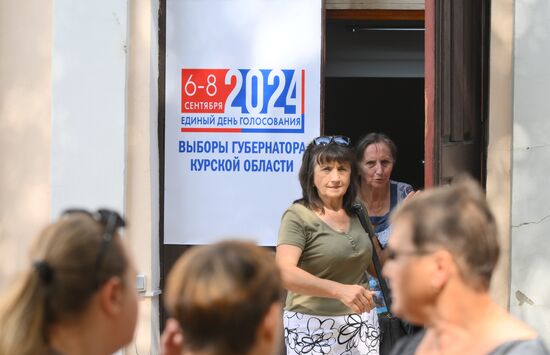 Russia Elections Early Voting