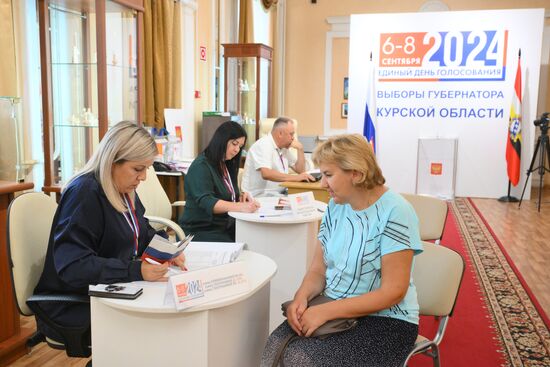 Russia Elections Early Voting
