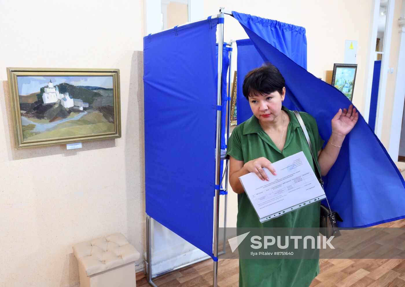 Russia Elections Early Voting