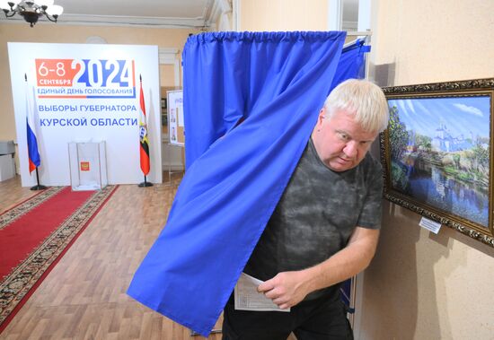 Russia Elections Early Voting