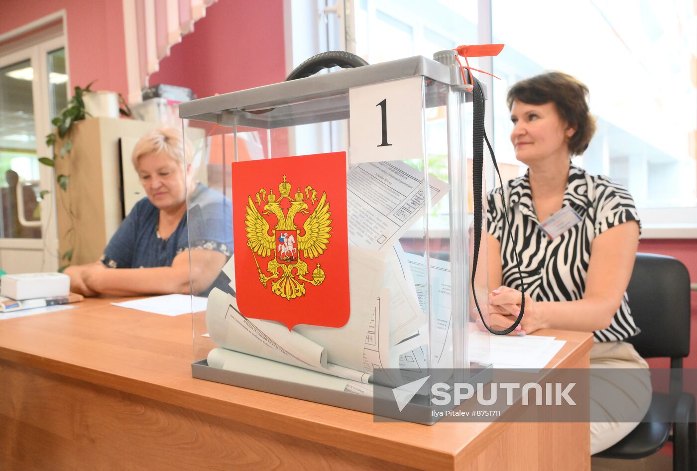 Russia Elections Early Voting