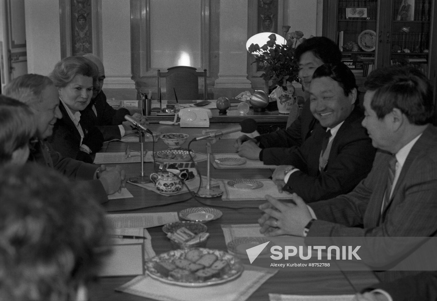 Jügderdemidiin Gürragchaa, first Mongolian in space, visits Moscow