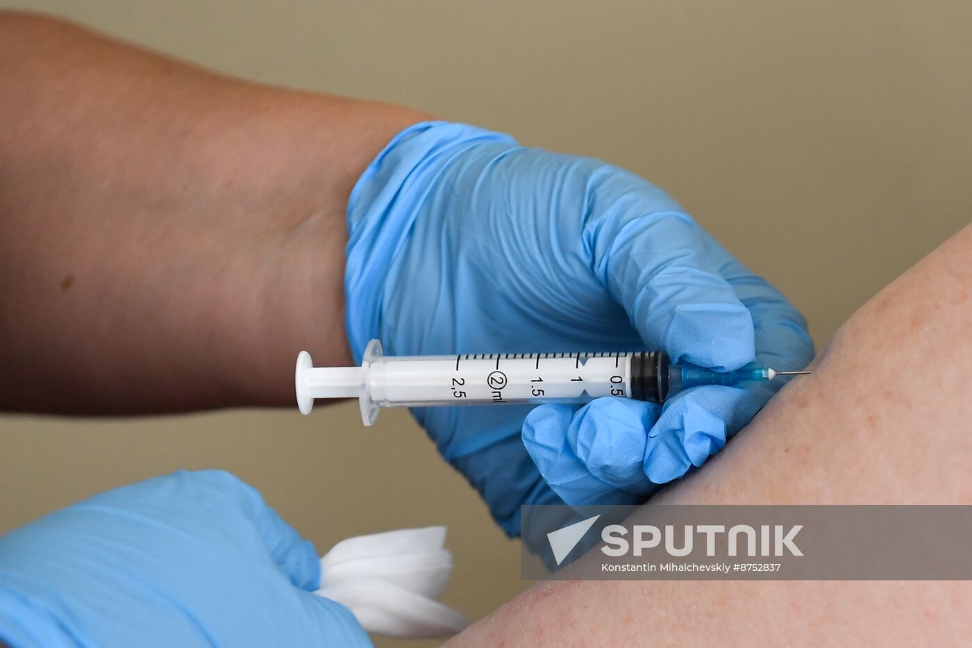 Russia Flu Vaccination