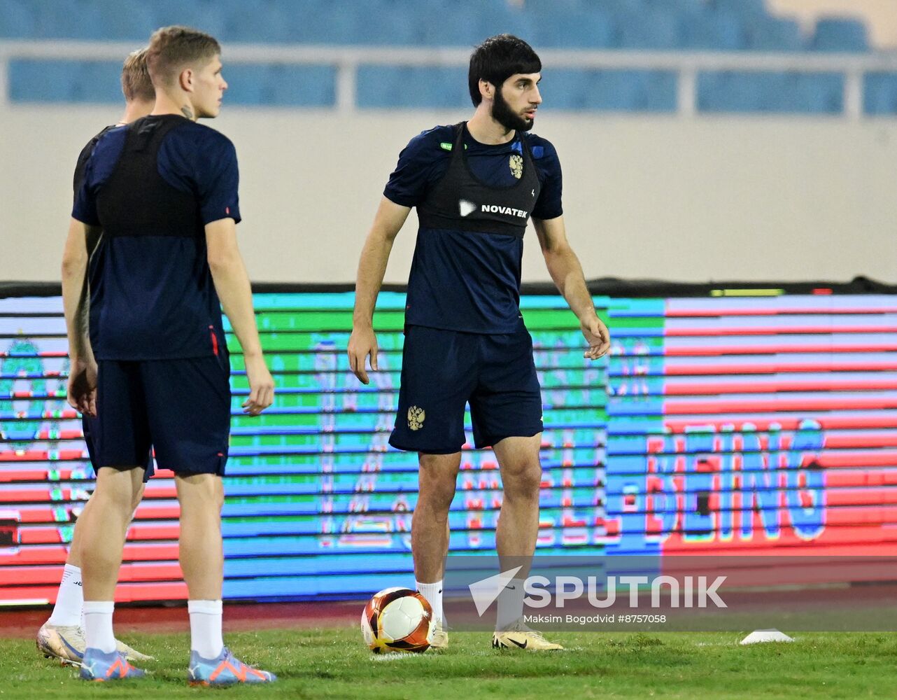 Vietnam Soccer Friendly Vietnam - Russia Training