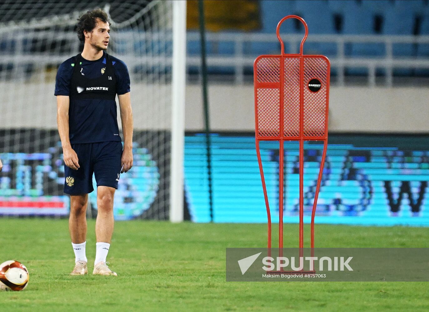 Vietnam Soccer Friendly Vietnam - Russia Training