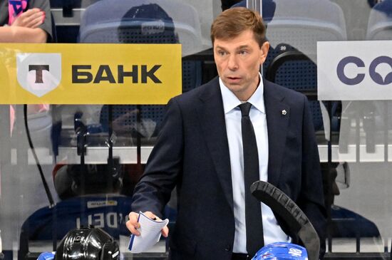 Russia Ice Hockey Kontinental League Dynamo - Kunlun RS