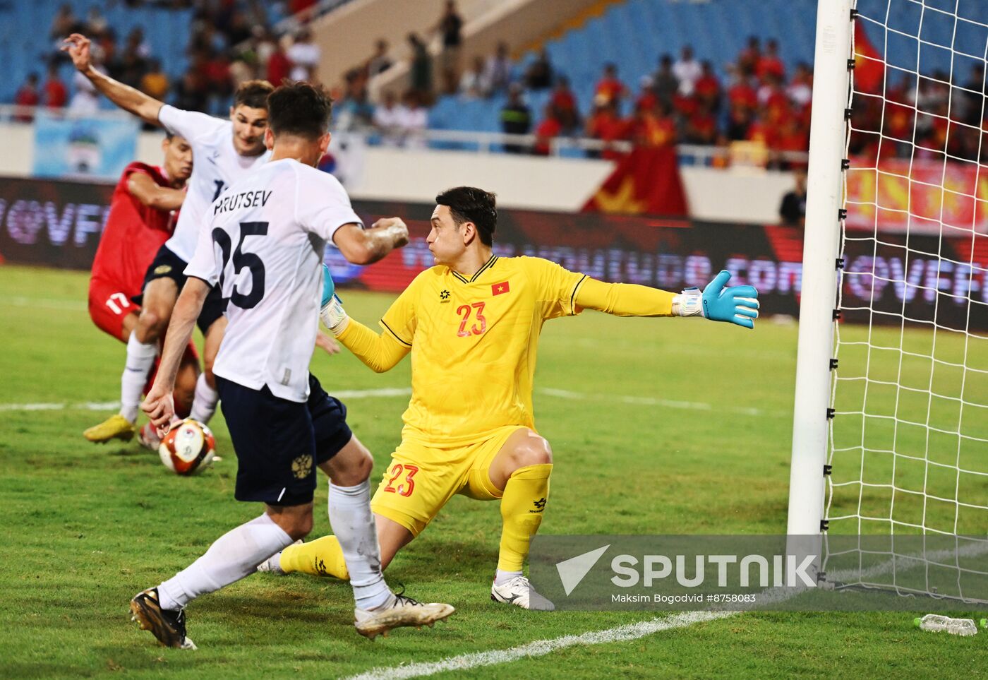 Vietnam Soccer Friendly Vietnam - Russia