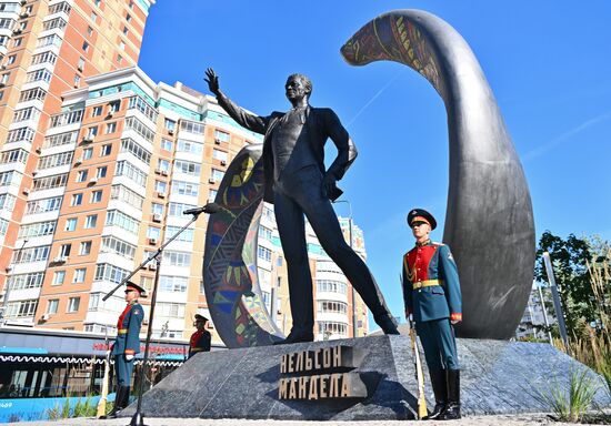 Russia South Africa Mandela Monument