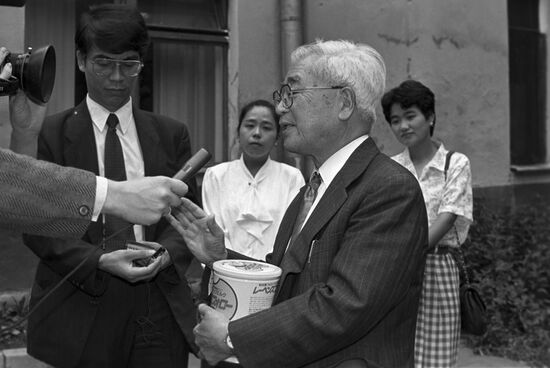 Ceremony to hand over humanitarian aid from Japan to Moscow Children's Hospital No. 6