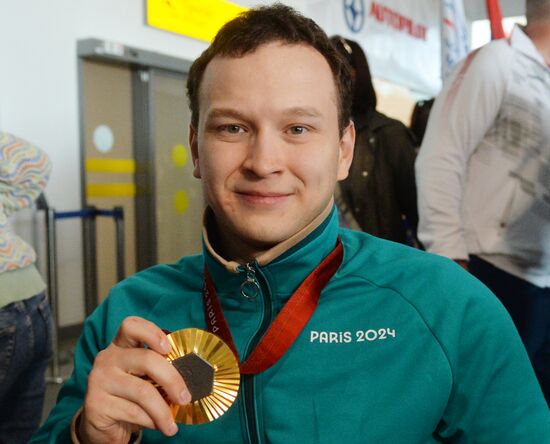 Russia Paralympics 2024 Athletes Arrival