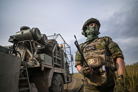 Russia Ukraine Military Operation Artillery Unit