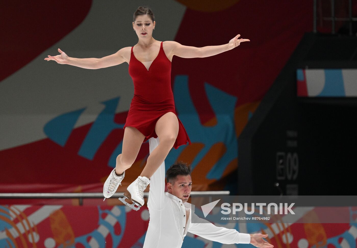 Russia Figure Skating Test Skates Pairs