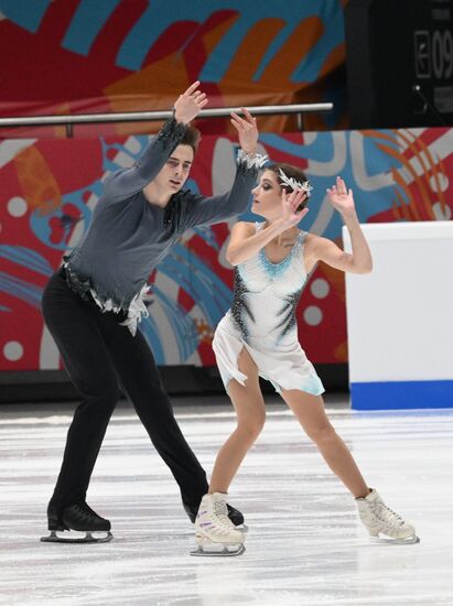 Russia Figure Skating Test Skates Pairs