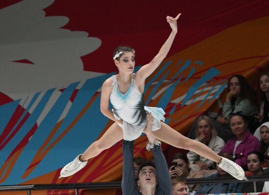 Russia Figure Skating Test Skates Pairs