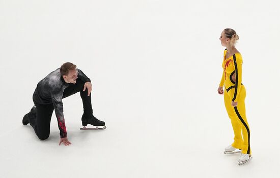 Russia Figure Skating Test Skates Pairs