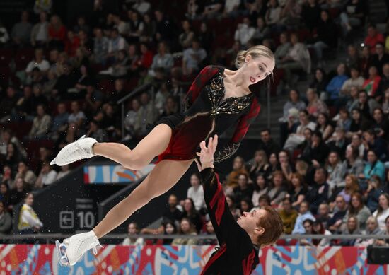 Russia Figure Skating Test Skates Pairs