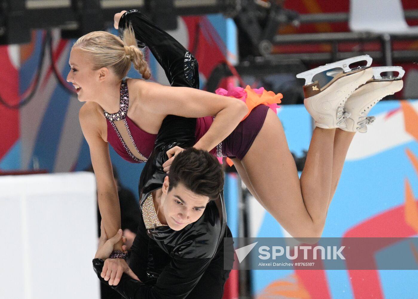 Russia Figure Skating Test Skates Ice Dance