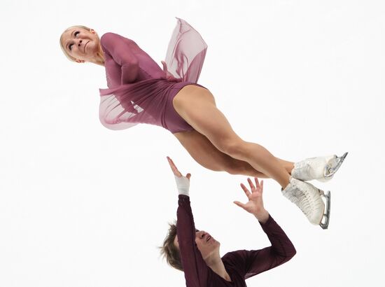 Russia Figure Skating Test Skates Pairs