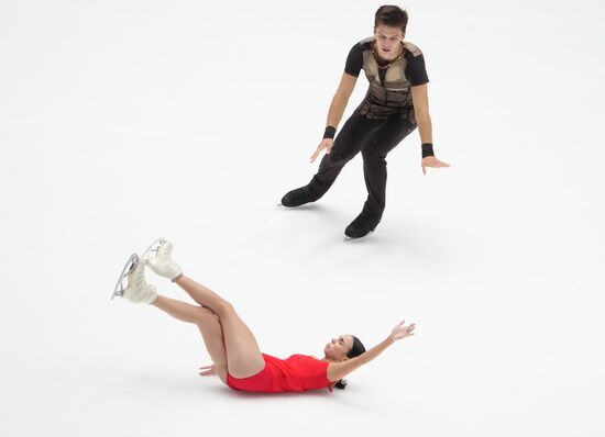 Russia Figure Skating Test Skates Pairs