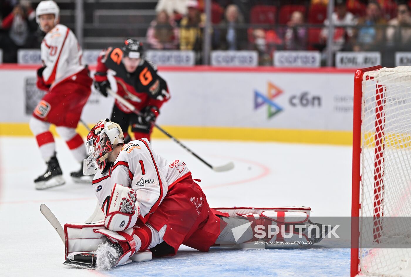 Russia Ice Hockey Kontinental League Avangard - Avtomobilist