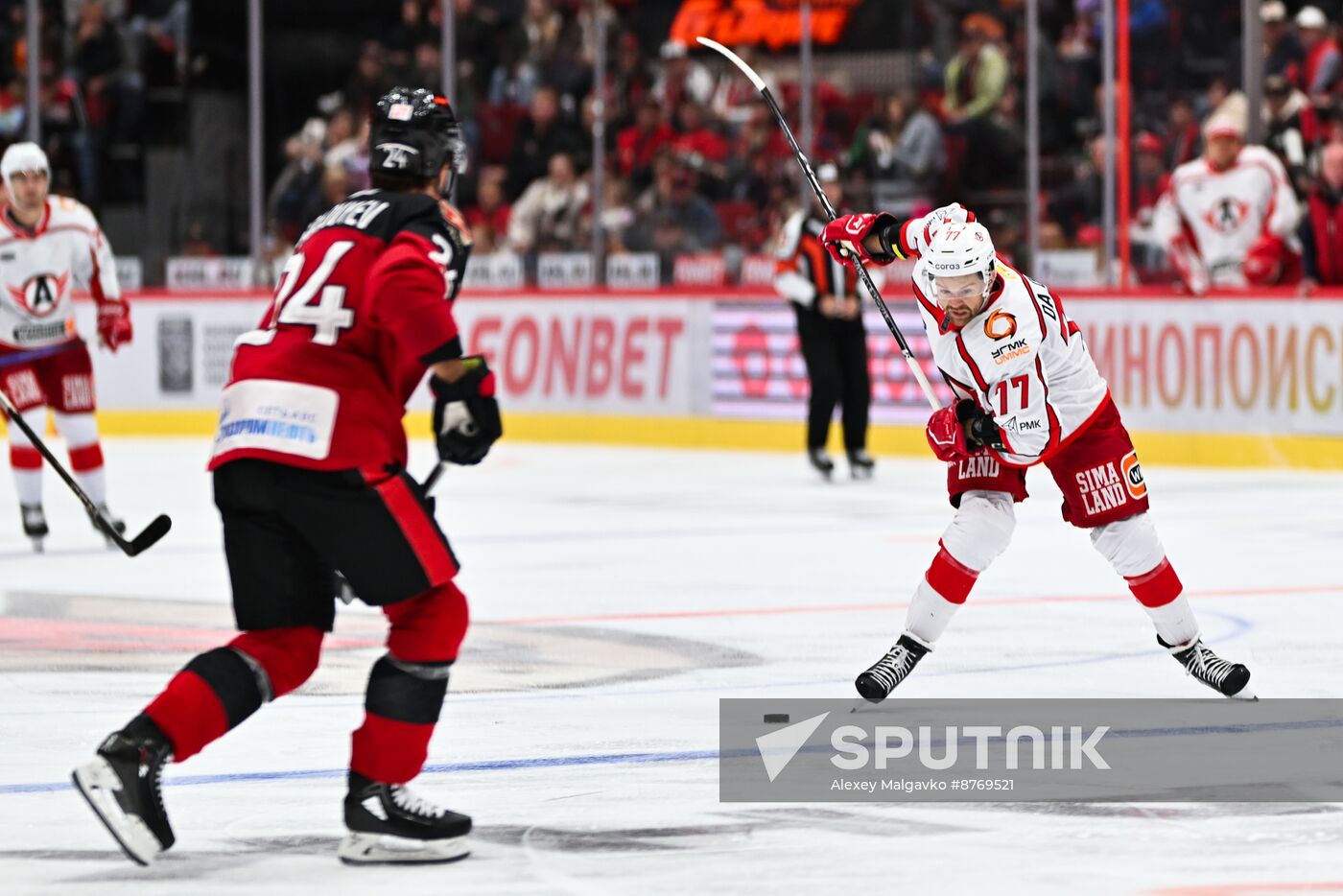 Russia Ice Hockey Kontinental League Avangard - Avtomobilist