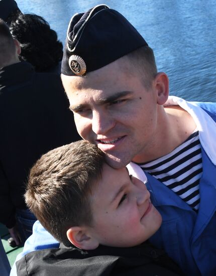 Russia Navy Submarine Welcoming