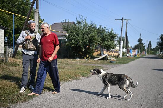 Russia Ukraine Kursk Attack Humanitarian Aid